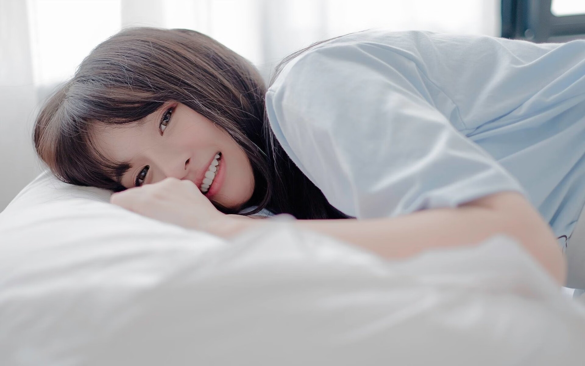 篮球文化活动丰富多样推动篮球运动深入群众生活，篮球运动文化宣传